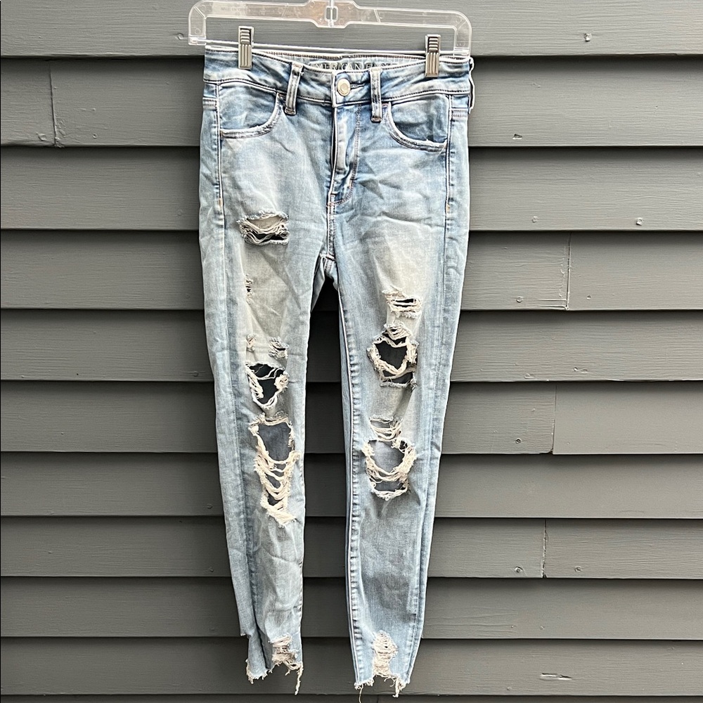 American Eagle Distressed Light Blue Women's Hi-Rise Jeggings
